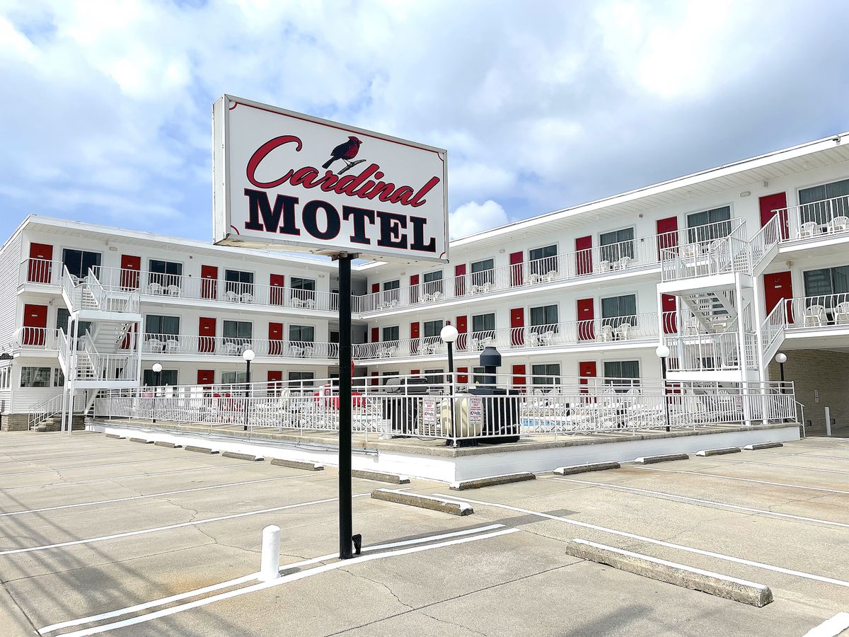 Cardinal Inn