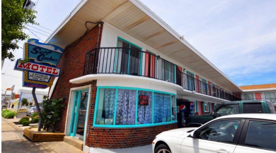 Surfcomber Motel